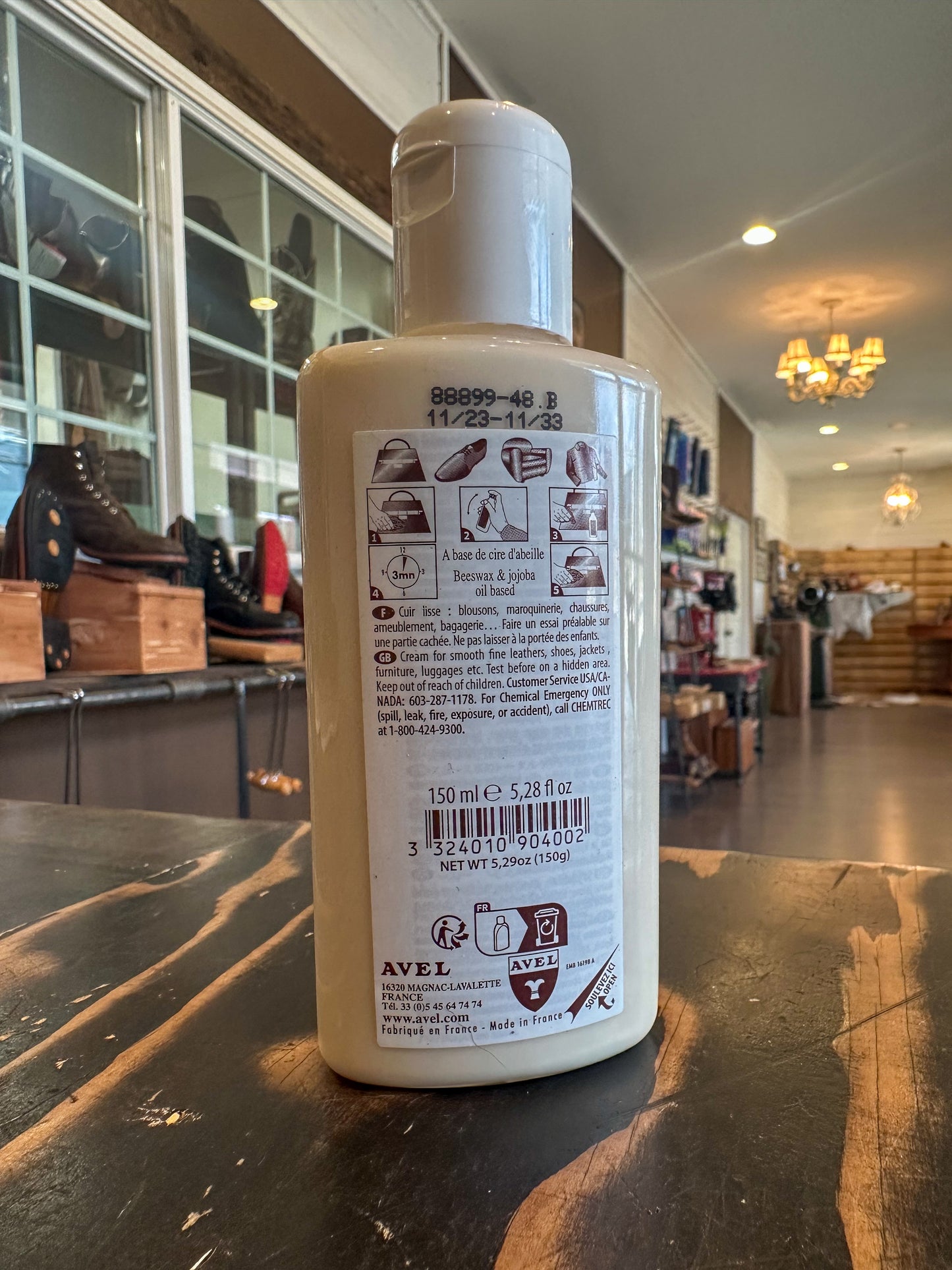 Saphir Creme Universelle Leather BalmThe Shoe Man With Angels Custom Creations