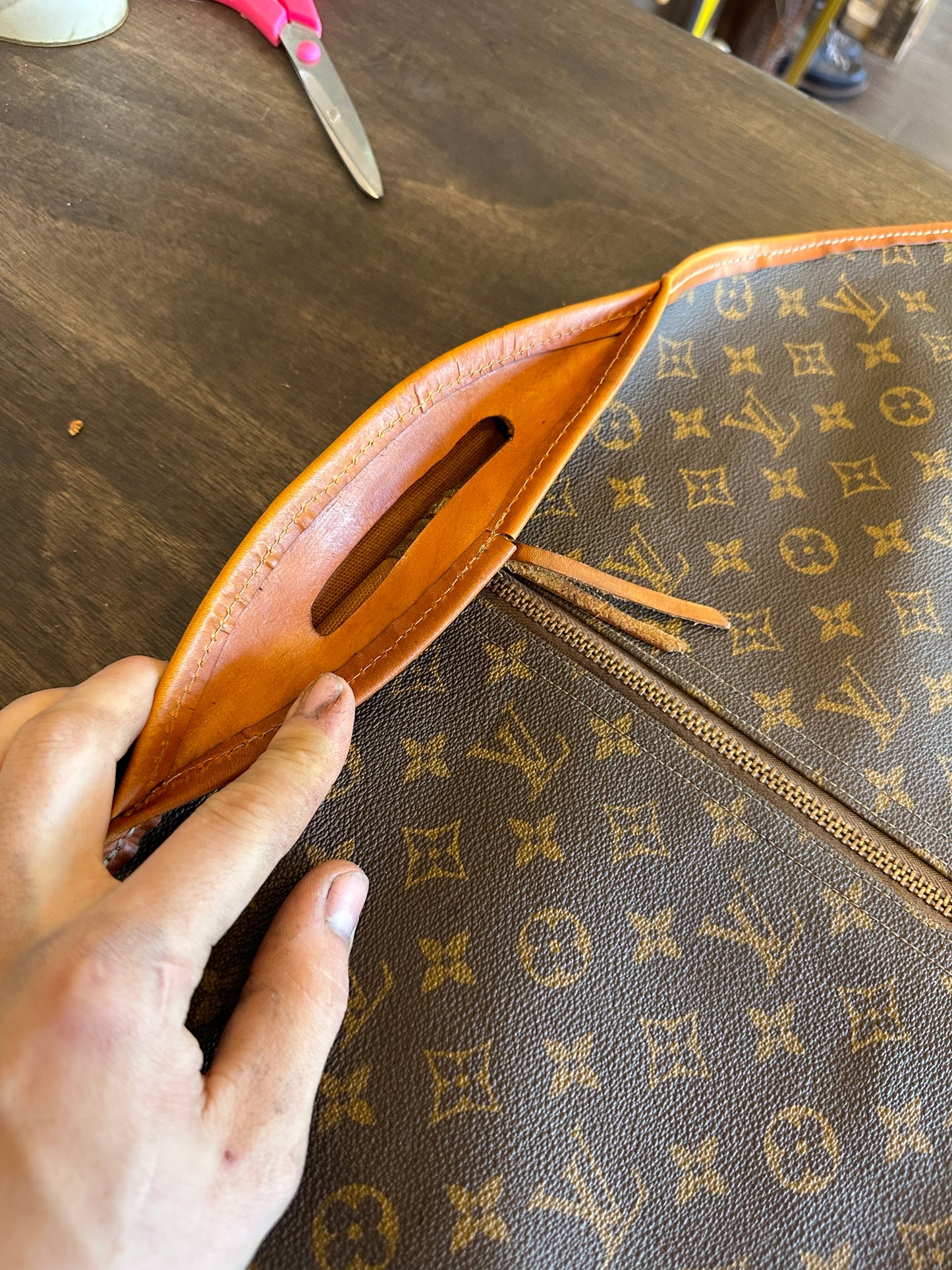 Purse & Bag RepairThe Shoe Man With Angels Custom Creations